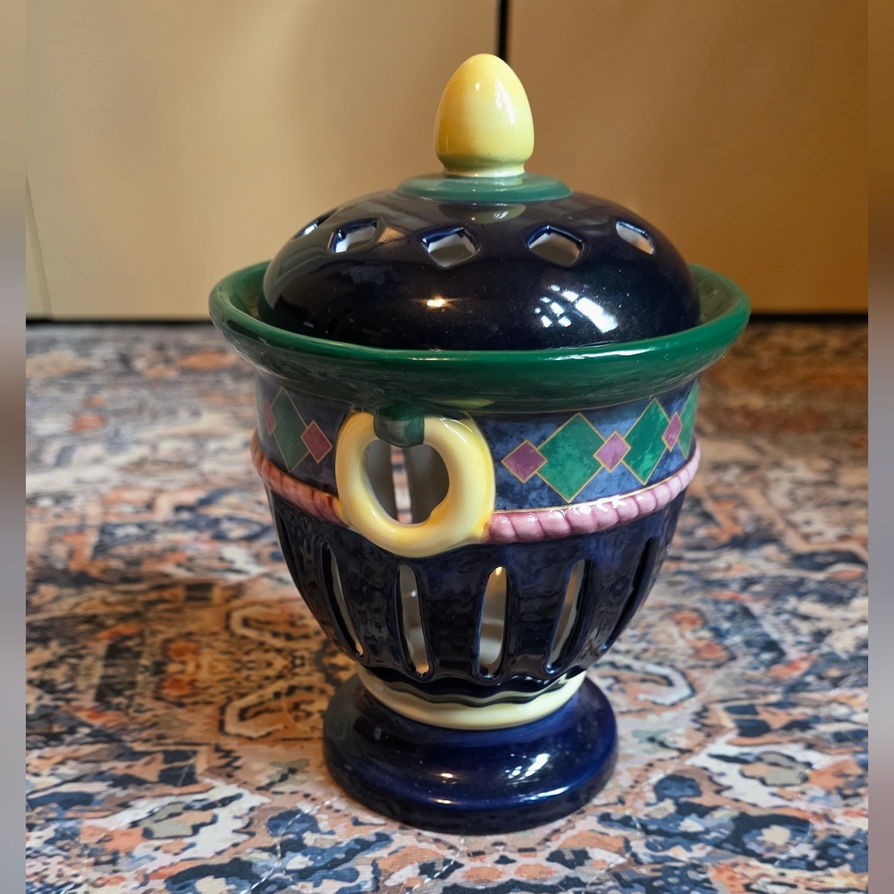 Pfaltzgraff Cream and Navy Amalfi Classic Ceramic Vase